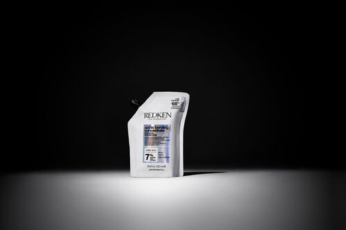 Acidic Bonding Concentrate Shampoo Refill - [NEW] Redken Refillables | L'Oréal Partner Shop