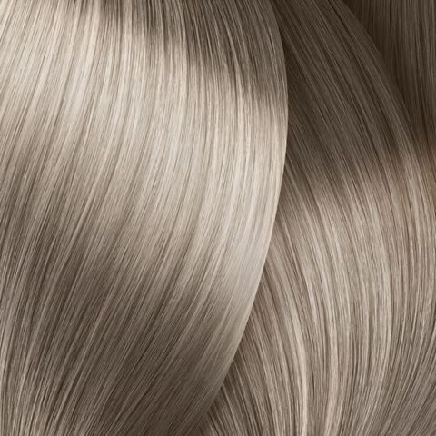 Majirel Glow Light Base .01 To the Moon and Back - L'Oréal Professionnel Colour | L'Oréal Partner Shop