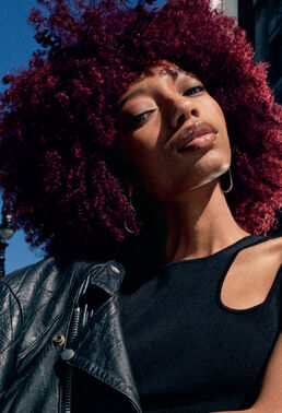 Dimensional Red Light - Paint The Town Red | L'Oréal Partner Shop